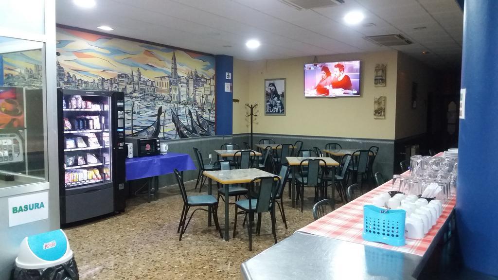 Hostal Venecia II Monzón Eksteriør billede