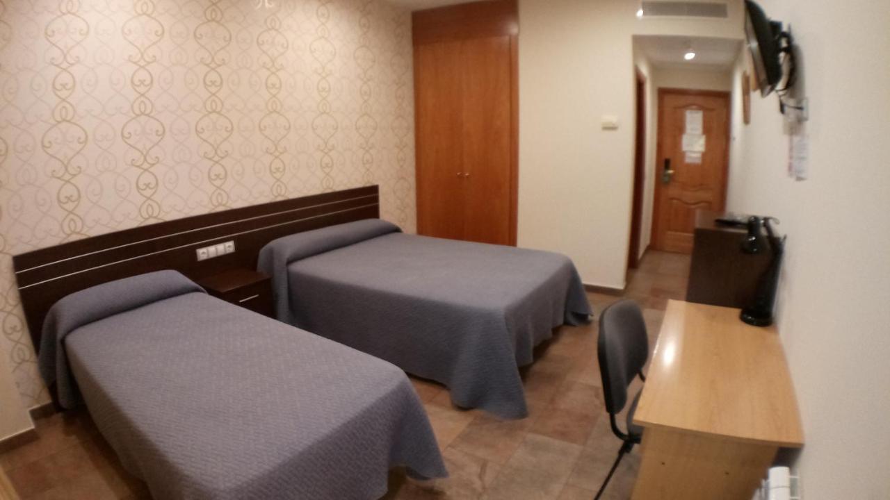 Hostal Venecia II Monzón Eksteriør billede