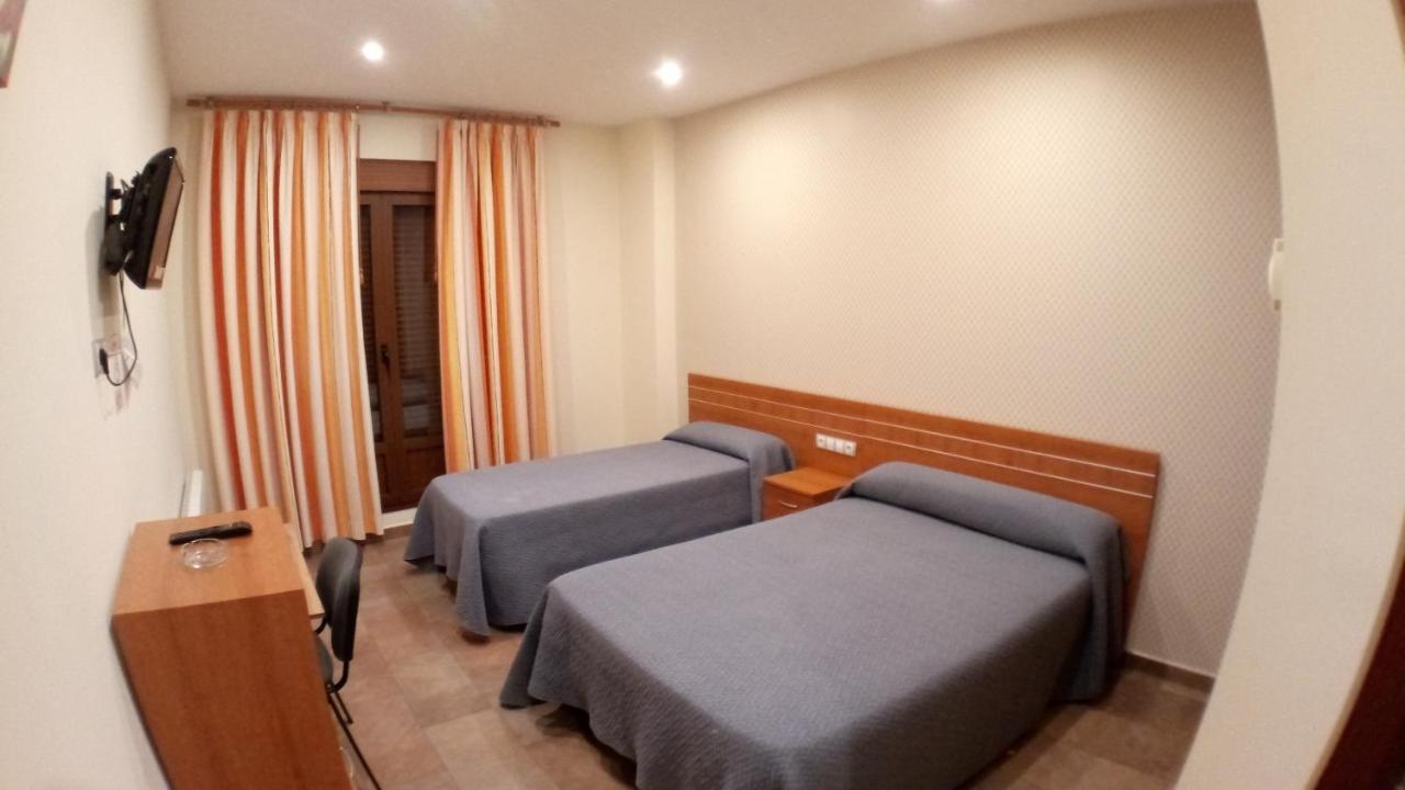 Hostal Venecia II Monzón Eksteriør billede