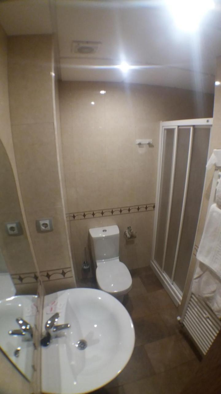 Hostal Venecia II Monzón Eksteriør billede